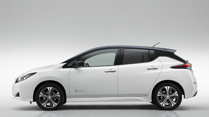 Nissan leaf 2 lateral